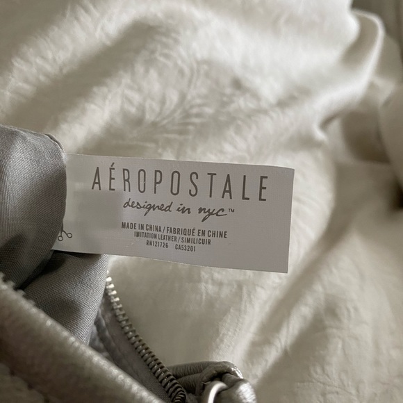 AEROPOSTALE Silver Mini Wristlet - Picture 4 of 4